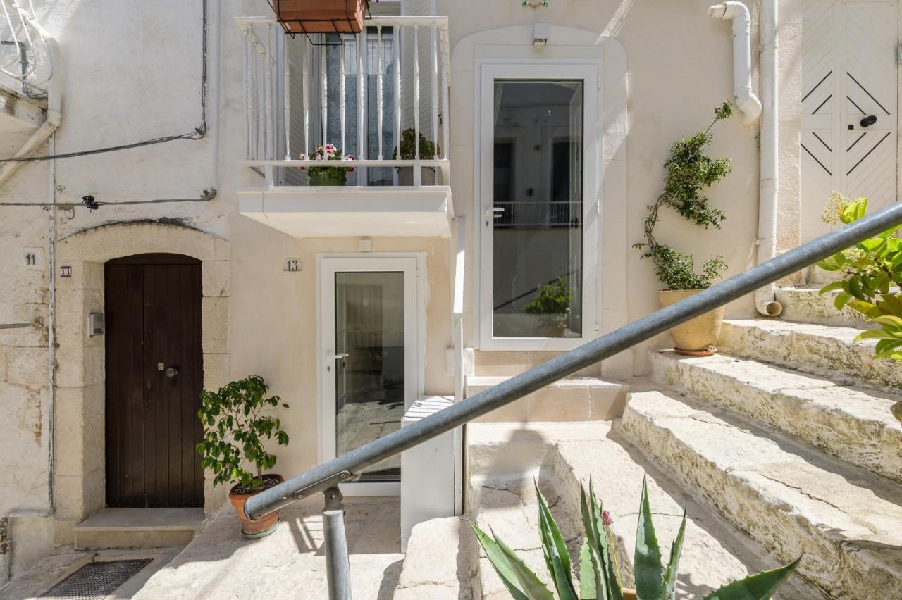 Apartment Stairway With Jacuzzi By Wonderful Italy Ostuni